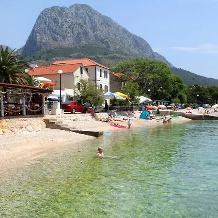 Apartments By The Sea Zaostrog, Makarska - 6659 *