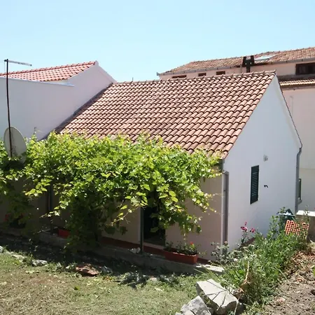 Apartment Apartments By The Sea Zaostrog, Makarska - 6659 Zaostrog